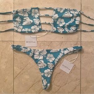 [SOLD] benoa blue hawaii set